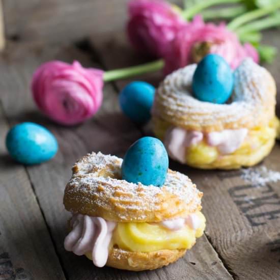 Cream Puff with raspberry cream