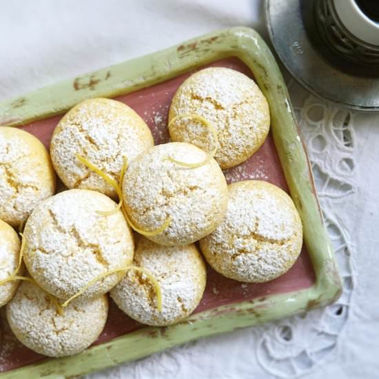 Soft Polenta Cookies