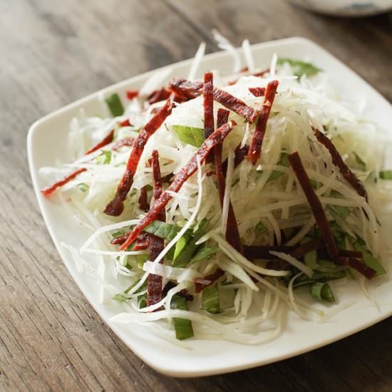 Vietnamese Papaya, Beef Jerky Salad