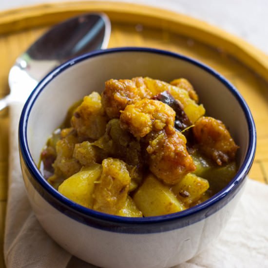 Raw Papaya Curry with Prawns