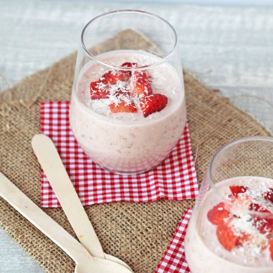 Strawberry Shortcake Overnight Oats