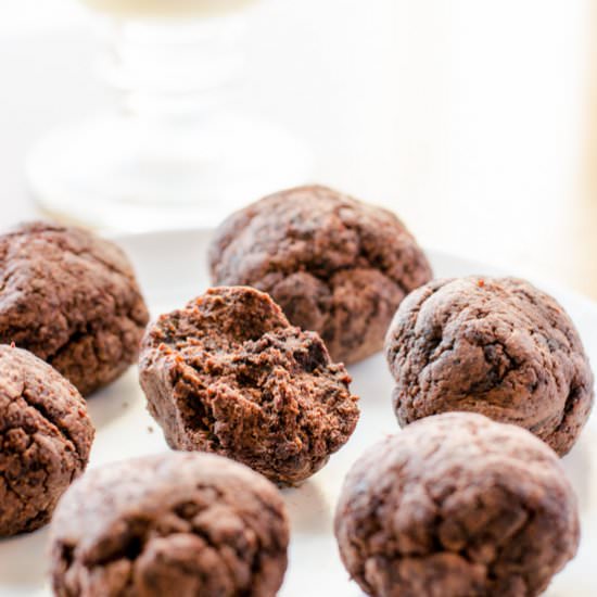 Gluten Free Chocolate Cake Balls