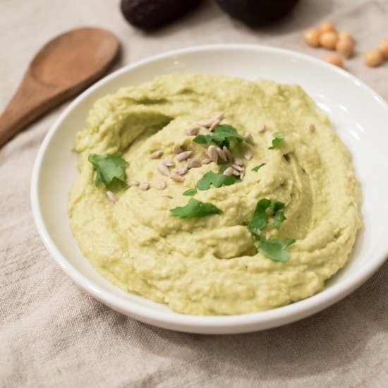 Avocado and Chickpea Dip