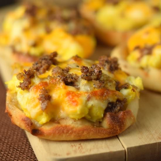 English Muffin Breakfast Pizza