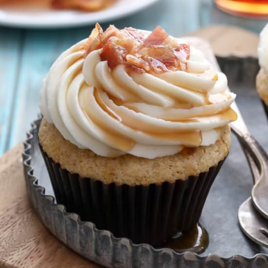 Maple bacon cupcakes
