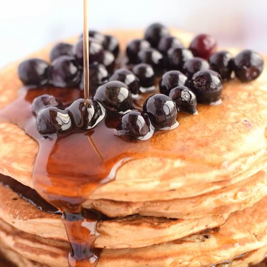 Easy and Fluffy Pancakes
