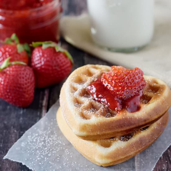 Vanilla Waffles & Strawberry Sauce