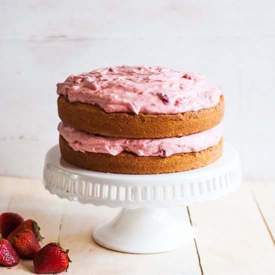 Butter Cake w Strawberry Frosting