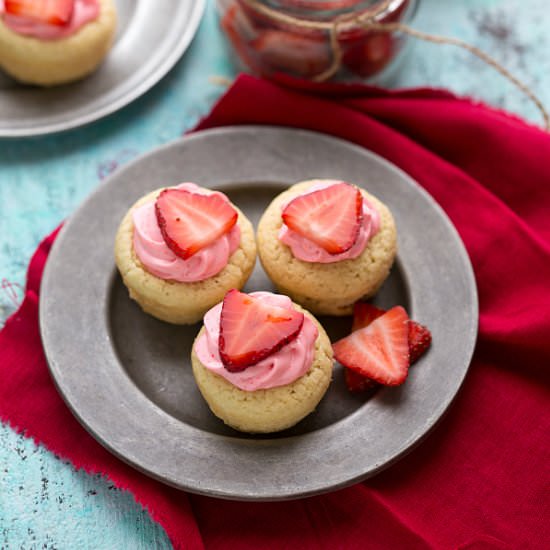 Strawberry Mousse Sugar Cookie Cups