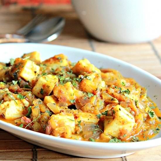 Eggplant And Cottage Cheese Curry