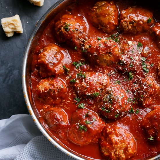 Turkey Pesto and Garlic Meatballs