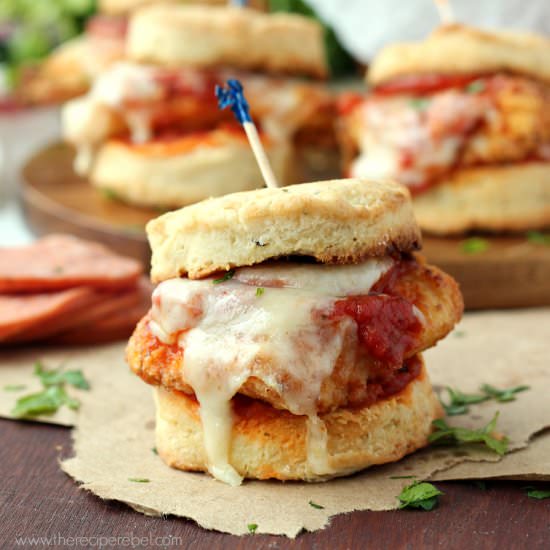 Chicken Pizziola Sliders
