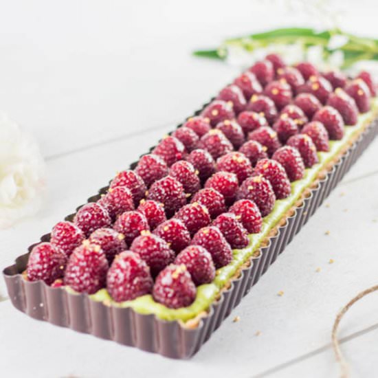 Raspberries Pistachio Pie