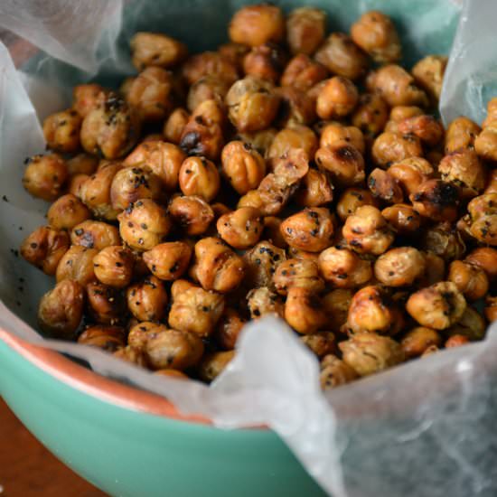 Salt and Pepper Crunchy Chickpeas