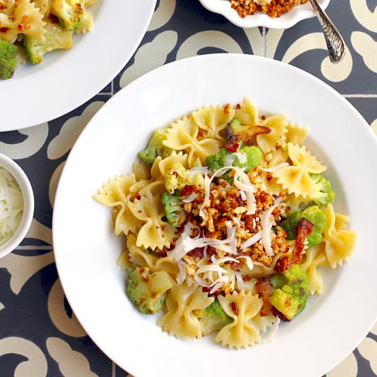 Pasta with Cauliflower and Bacon