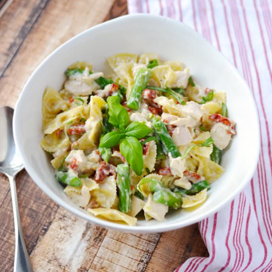 Creamy Garlic Parmesan Pasta
