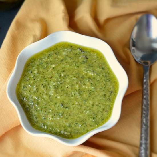 Homemade Basil Pesto Sauce