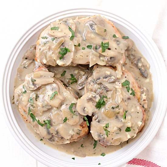 Pork Chops w/ Creamy Mushroom Sauce