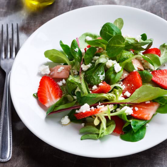 Strawberry Salad with Lamb Lettuce