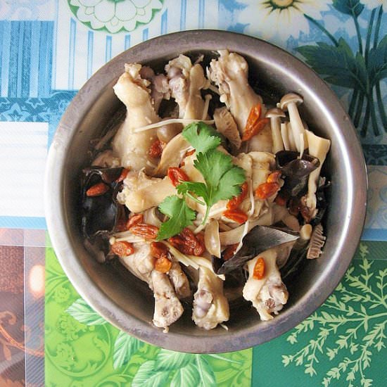 Steamed Chicken with Mushrooms