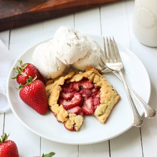 Mini Strawberry Paleo Galettes