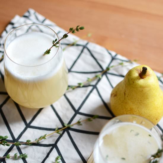Pear and thyme drink