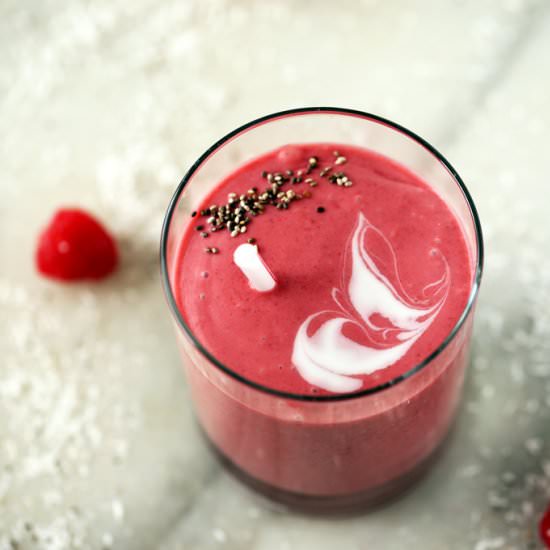 Raspberry, Coconut + Chia Shake