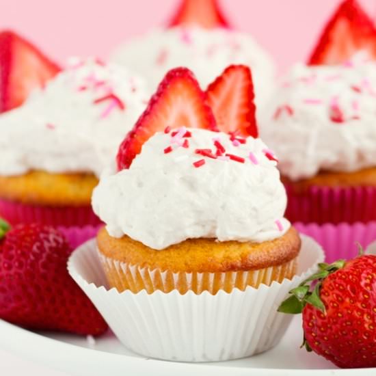 Fresh Strawberry Cupcakes