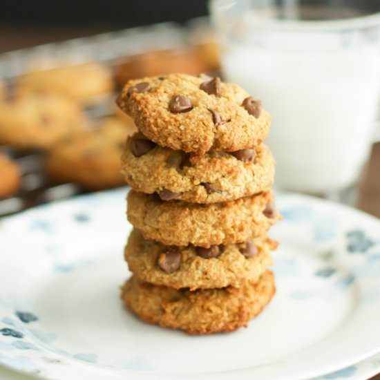 Almond Flour Chocolate Chip Cookies