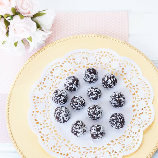 Chocolate Almond Energy Bites