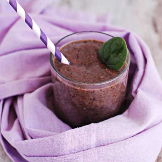 Spinach and blueberry smoothie