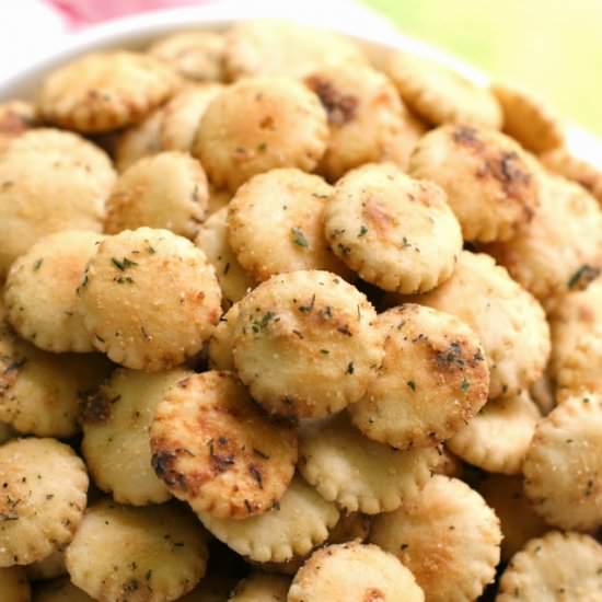 Easy Ranch Oyster Crackers