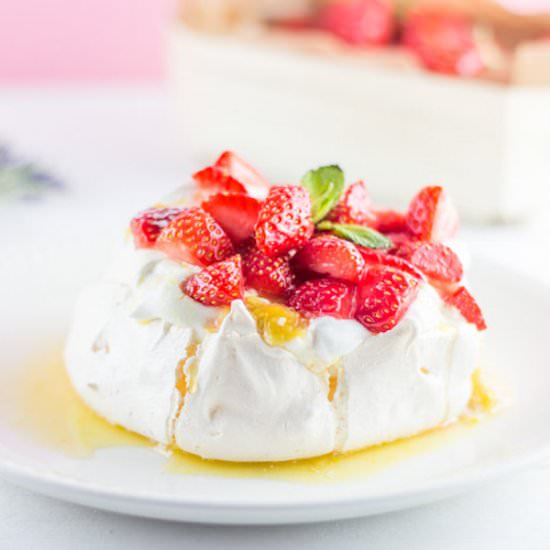 Strawberry Pavlova