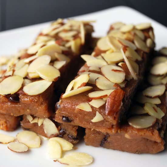Peanut Butter Chocolate Chip Bars
