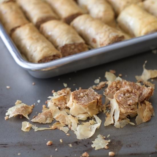 Easy Baklava Rolls