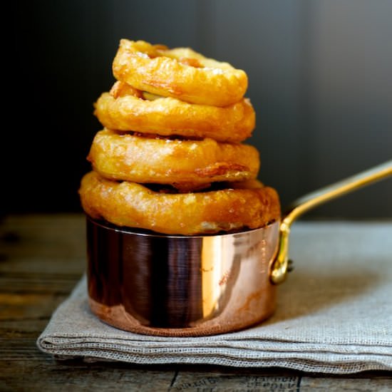 Crispy Beer-Battered Onion Rings