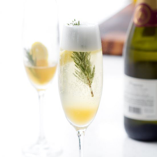 Sparkling Lemon Rosemary Cocktail