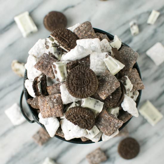 Cookies n’ Creme Puppy Chow