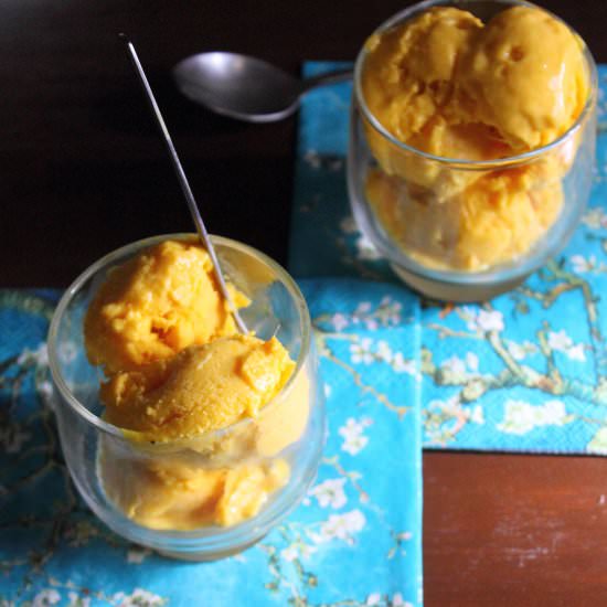 Mango Frozen Yoghurt