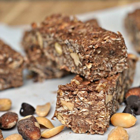 Chocolate Oat No-Bake Bars