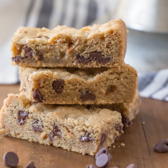 Peanut Butter Chocolate Chip Cookie