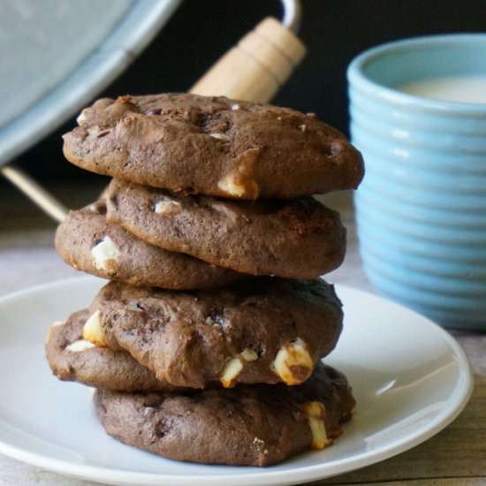 White Chocolate Chocolate Cookies