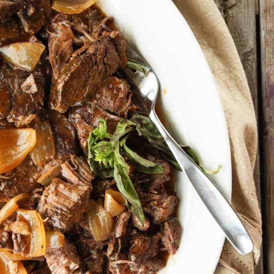 Slow Cooker Beef Short Ribs