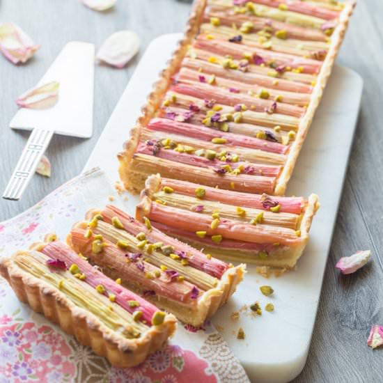 Rhubarb, Rose & Pistachios Pie