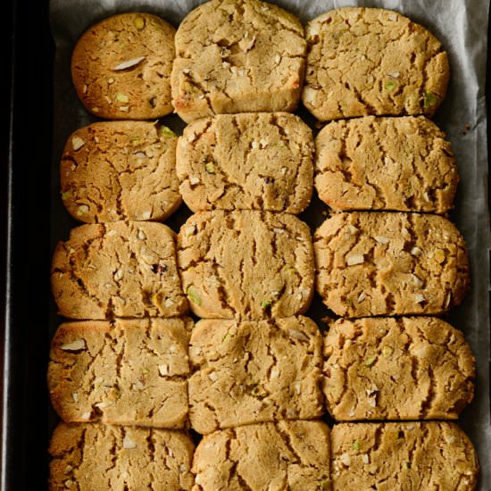 Almond Pistachio Milk Cookies