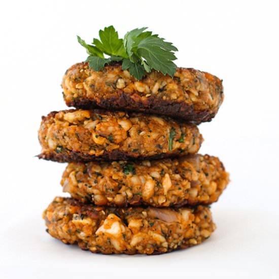 Halloumi & Cashew Burgers