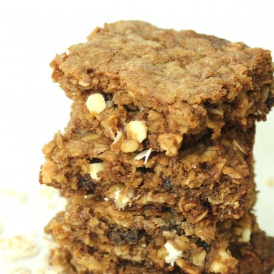 Oatmeal-Raisin Cookie Blondies