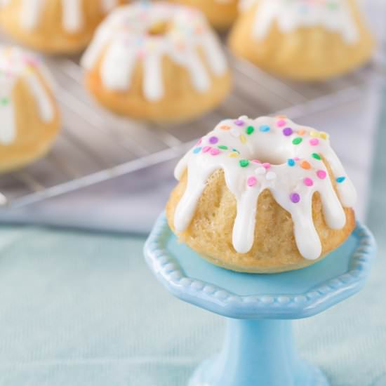 Mini Lemon Bundt Cakes