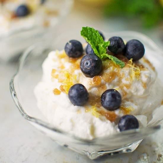 Blueberries with Lemon Cream