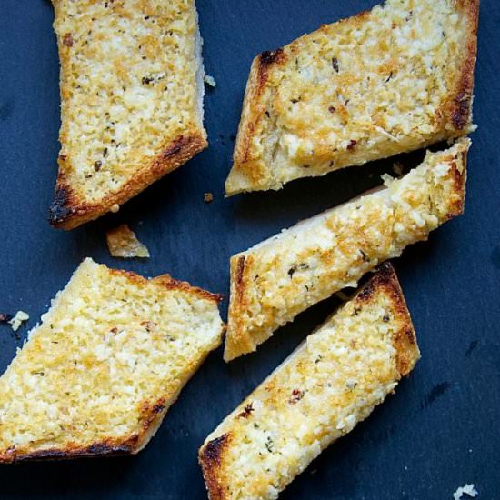 Ultimate Cheesy Garlic Bread